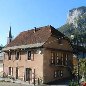 Le Postillon Rez Saint-Pierre-d'Entremont (Savoie)